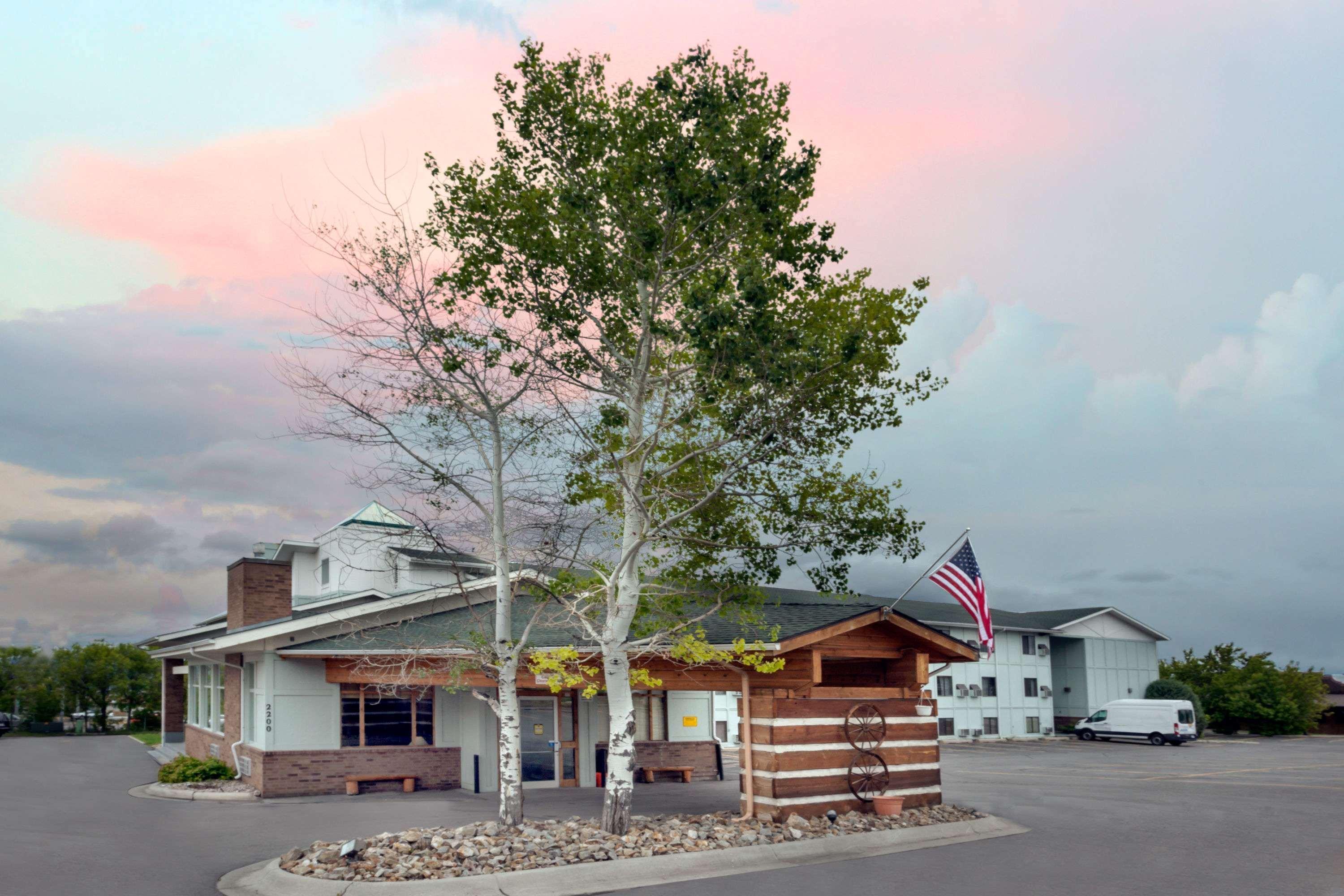 Super 8 By Wyndham Helena Motel Exterior foto