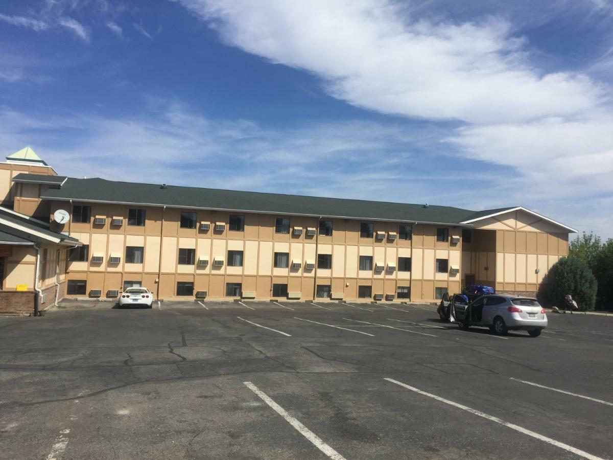 Super 8 By Wyndham Helena Motel Exterior foto